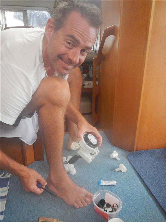 Sven repariert die bei ebay ersteigerte Fußpumpe...