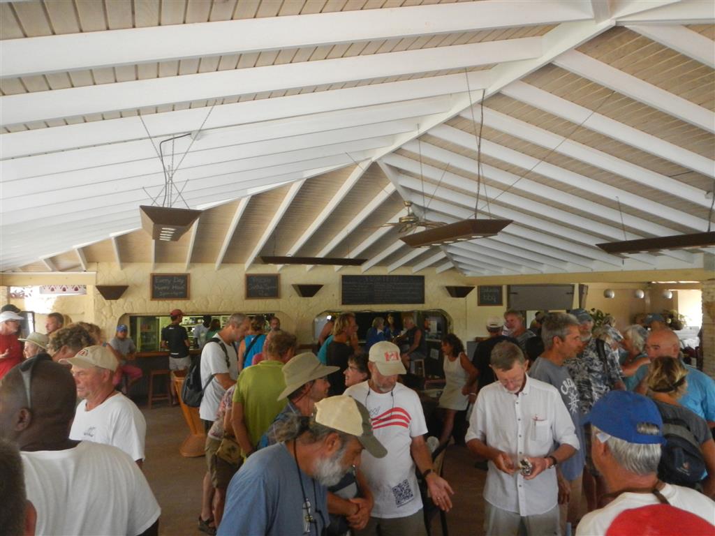 Segler-Flohmarkt in der Secret Harbor Marina jeden letzten Sonntag im Monat